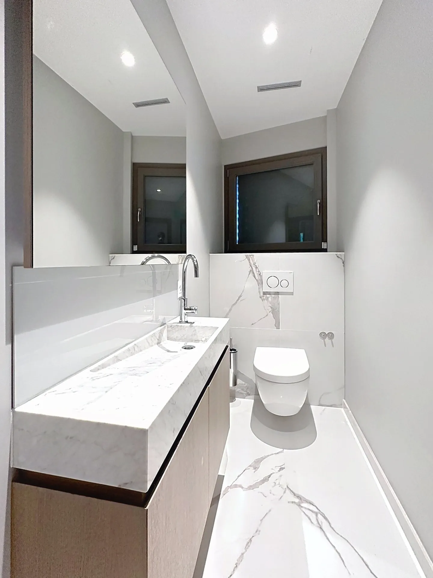 Apartment for rent - Photo 10 of 11