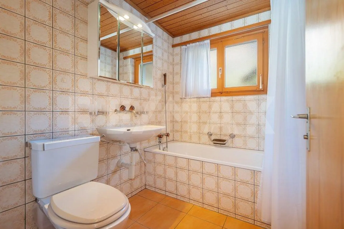 A House, Two Apartments and a Fantastic Location (also as Two... - Photo 11 of 13