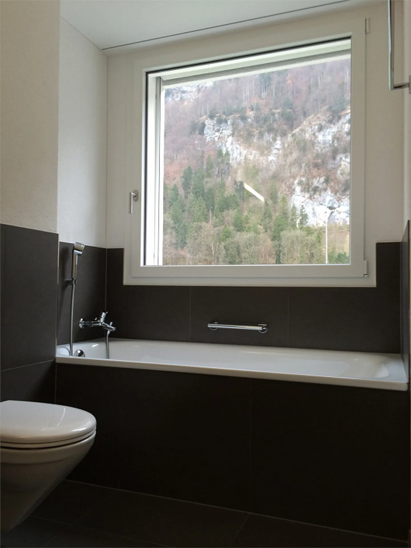 Appartement 4 1/2 pièces extrêmement attrayant avec grande loggia (30 m2) - Photo 18 sur 23