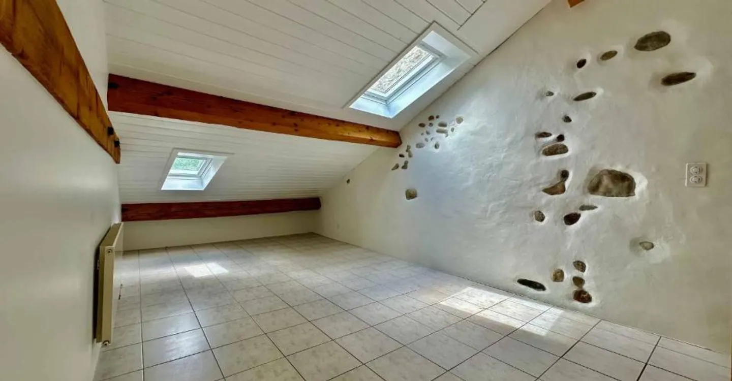 Charming 3.5-room duplex on the 1st floor in Versoix - Photo 9 of 12