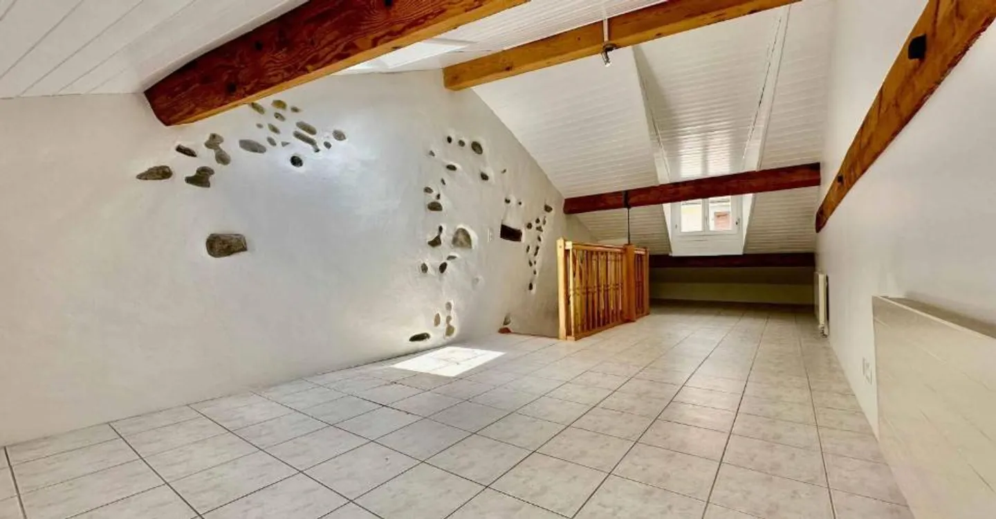 Charming 3.5-room duplex on the 1st floor in Versoix - Photo 10 of 12