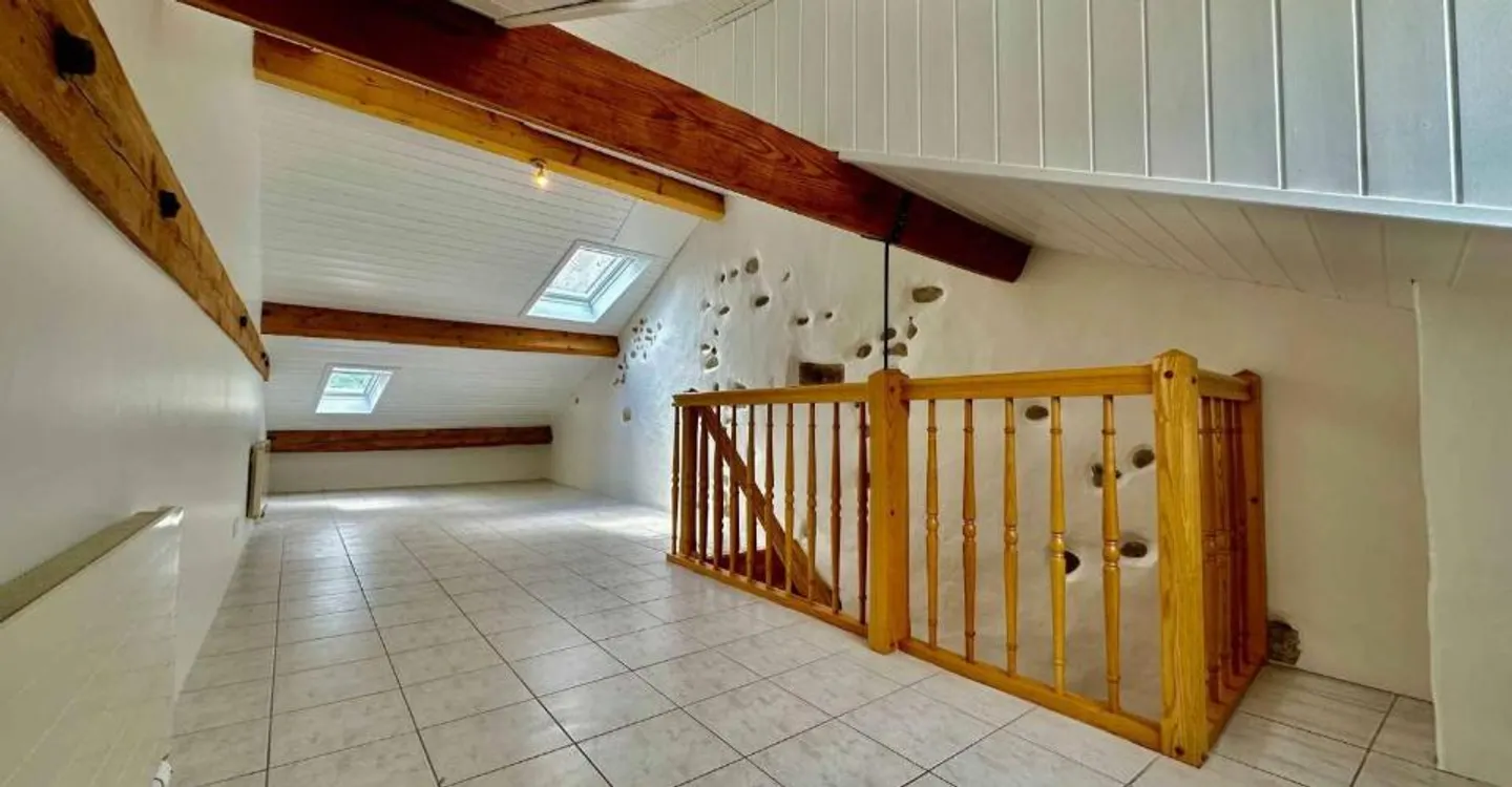 Charming 3.5-room duplex on the 1st floor in Versoix - Photo 11 of 12