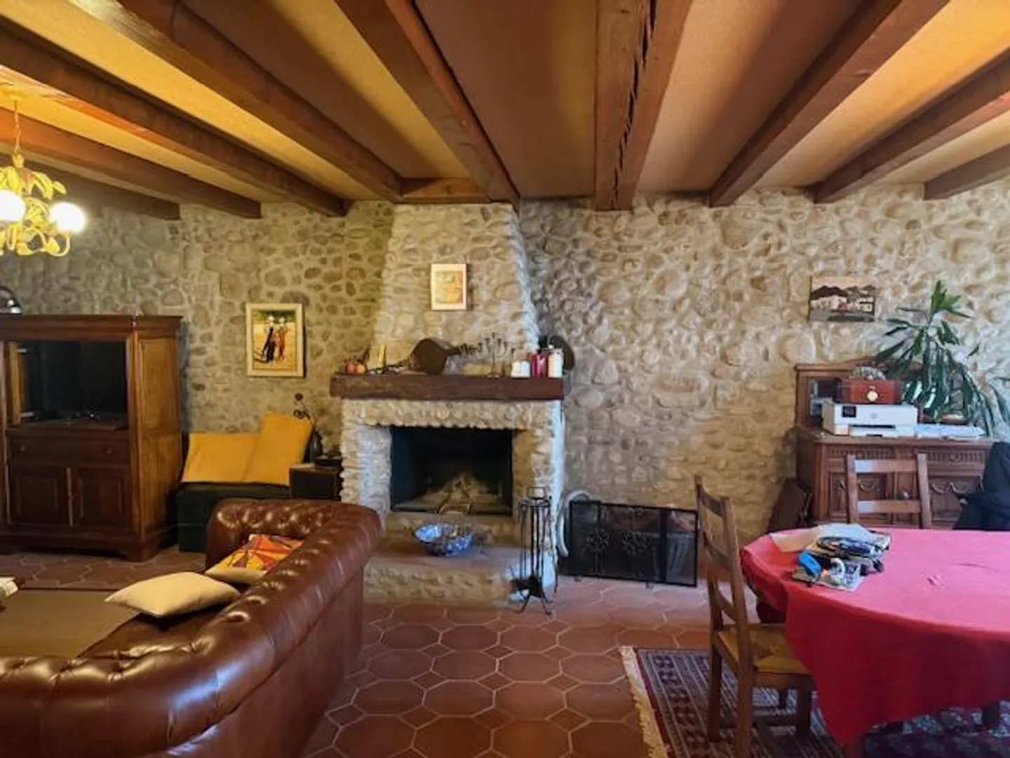 Dorfhaus mit HOHEM Wertsteigerungspotenzial - Foto 1 von 6