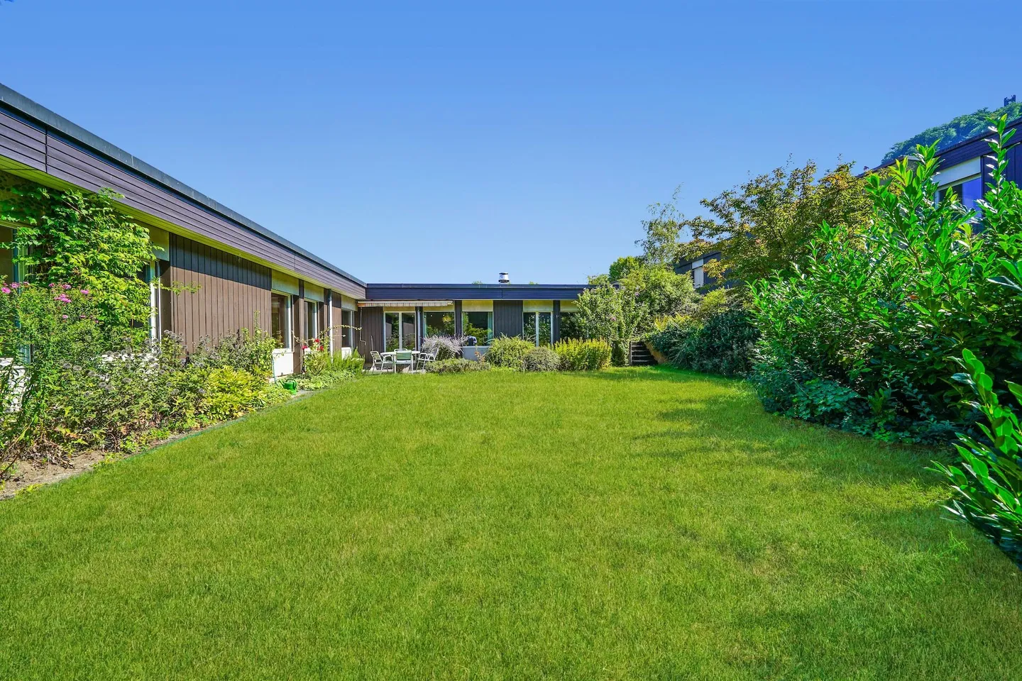 Casa unifamiliare da sogno di 6,5 stanze in posizione top a Spiegel b. Bern - Foto 2 di 16