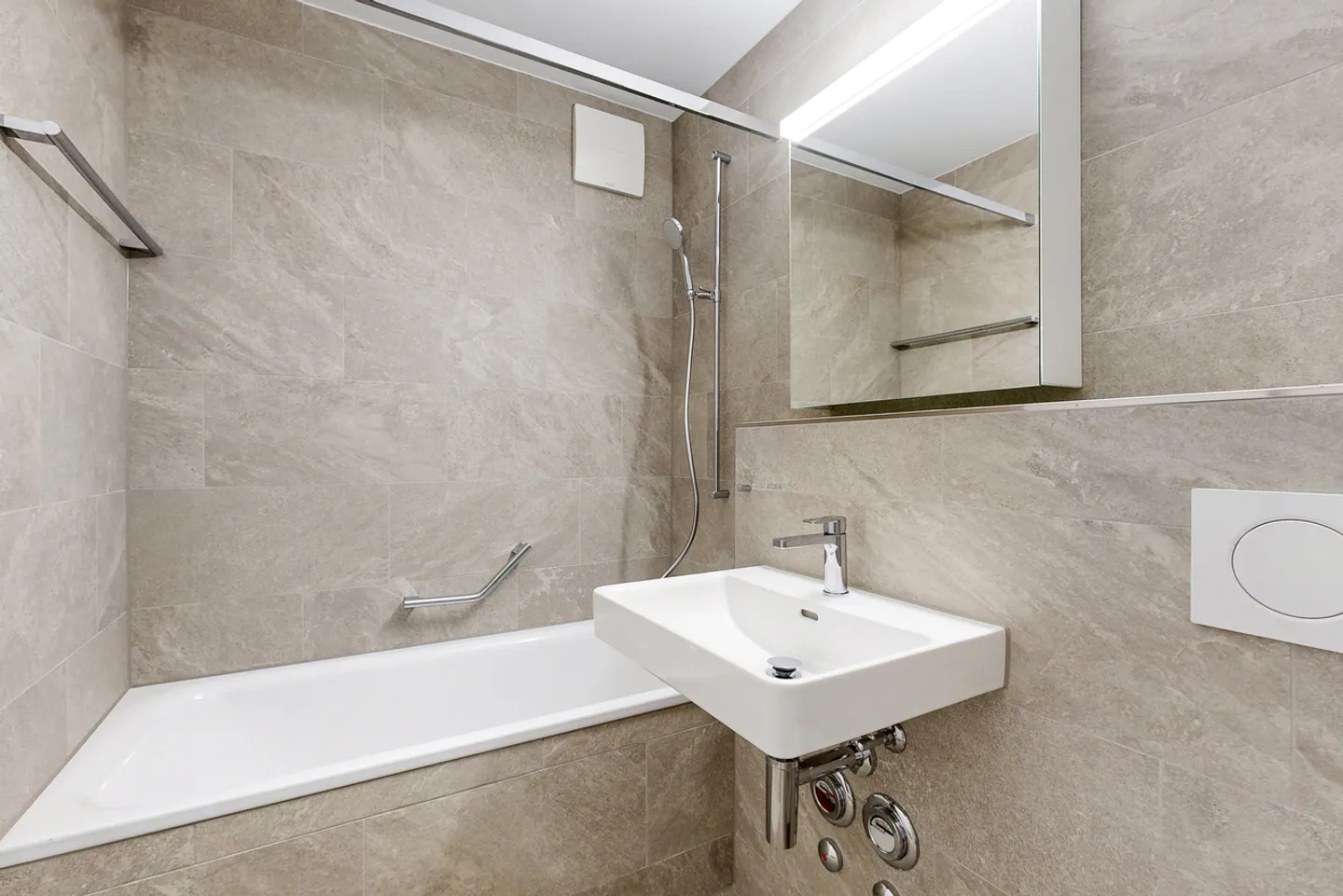 Beaucoup de confort de vie dans un environnement familial - Photo 8 sur 10