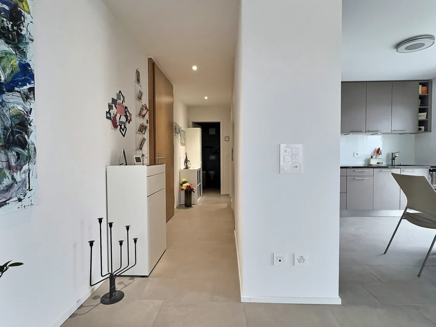 2.5-Zimmerwohnung im Attikageschoss
mit Südloggia und an guter Lage - Foto 2 von 9