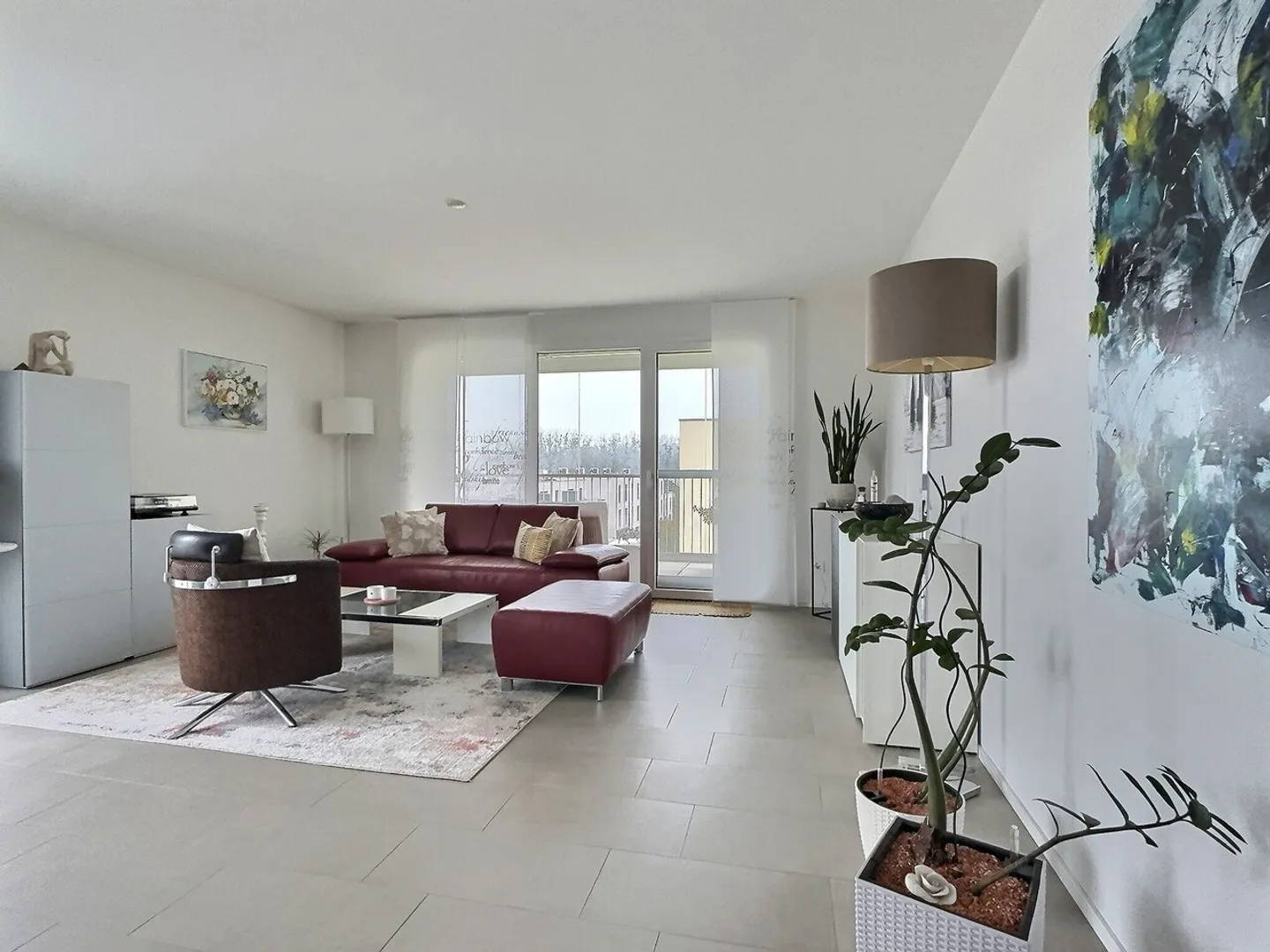 2.5-Zimmerwohnung im Attikageschoss
mit Südloggia und an guter Lage - Foto 4 von 9