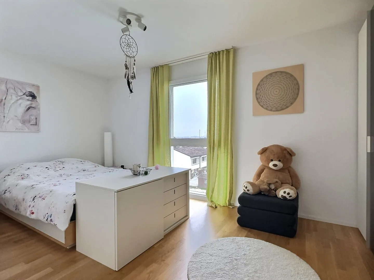 2.5-Zimmerwohnung im Attikageschoss
mit Südloggia und an guter Lage - Foto 6 von 9