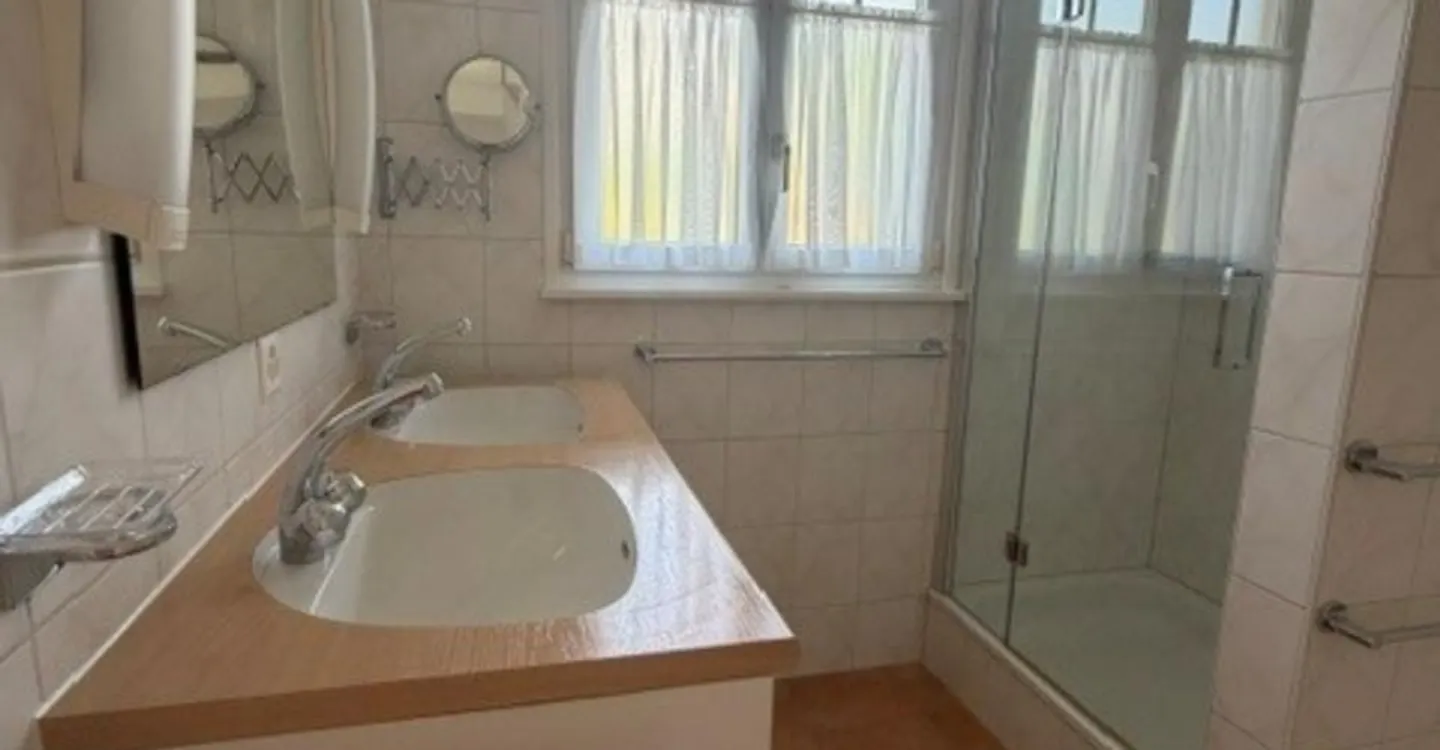 Magnifica villa di 4,5 locali, ca. 128 m2 - Foto 8 di 12