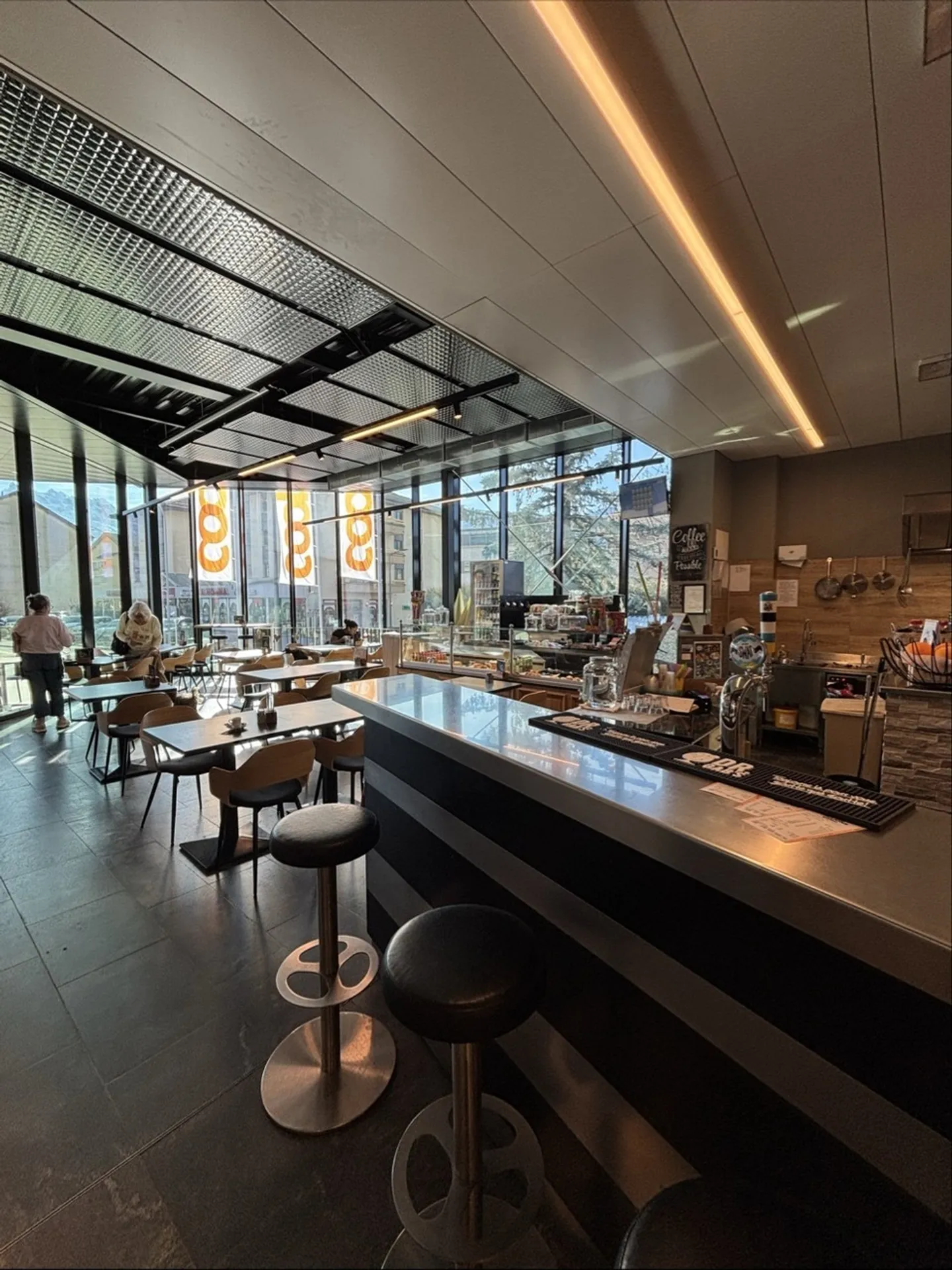 Local restaurant prêt à accueillir votre concept à Aigle ! - Foto 5 von 5