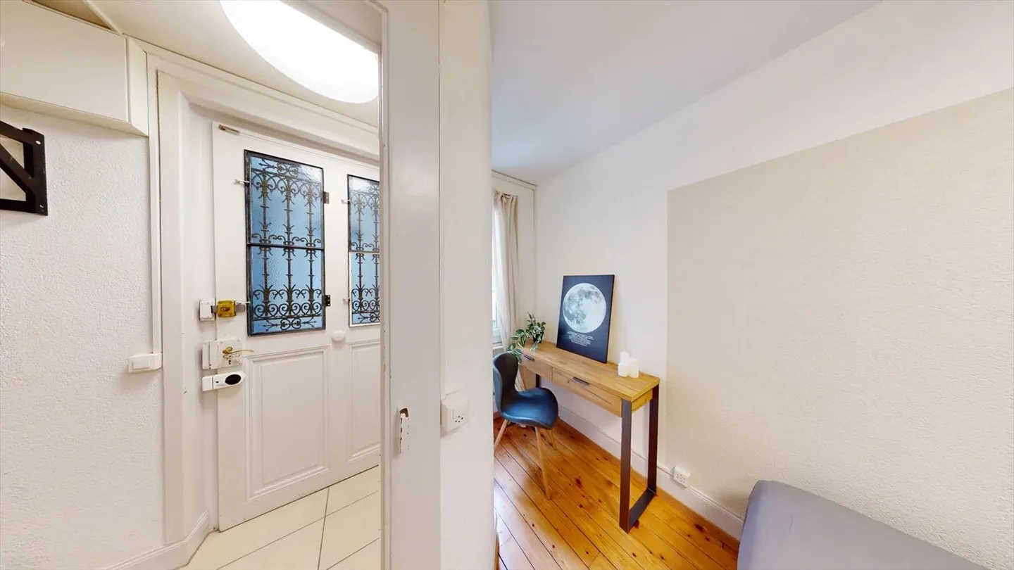 Room 1 piece - Photo 4 of 9