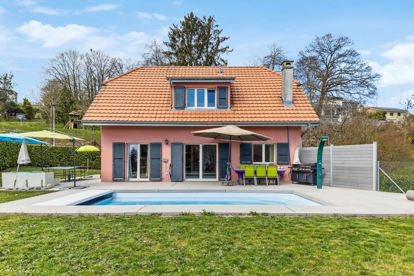 Magnifica villa indipendente con piscina - Foto 2 di 12