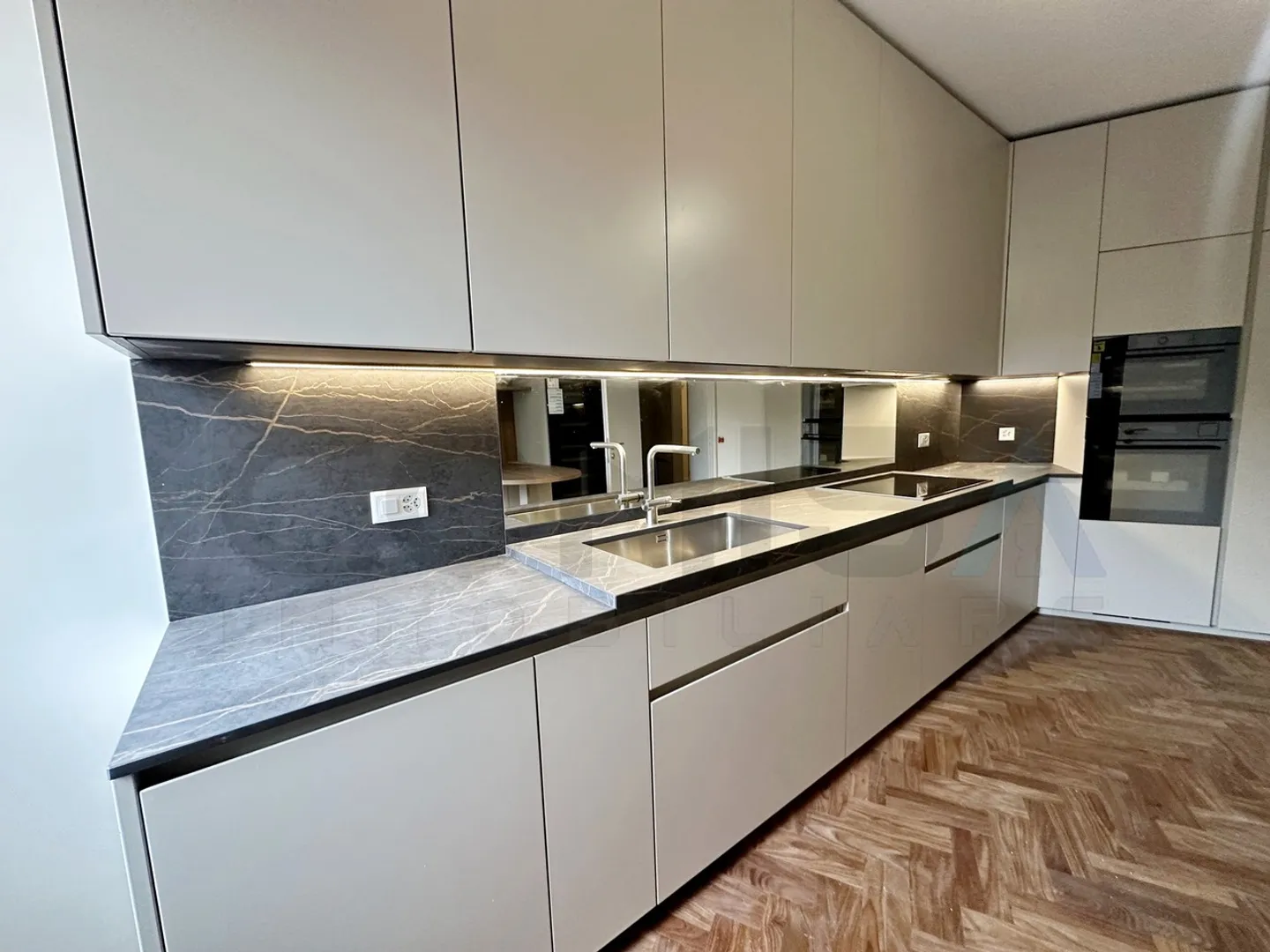 LUGANO CENTRO Appartement élégant de 10,5 pièces avec jardin - Photo 4 sur 12