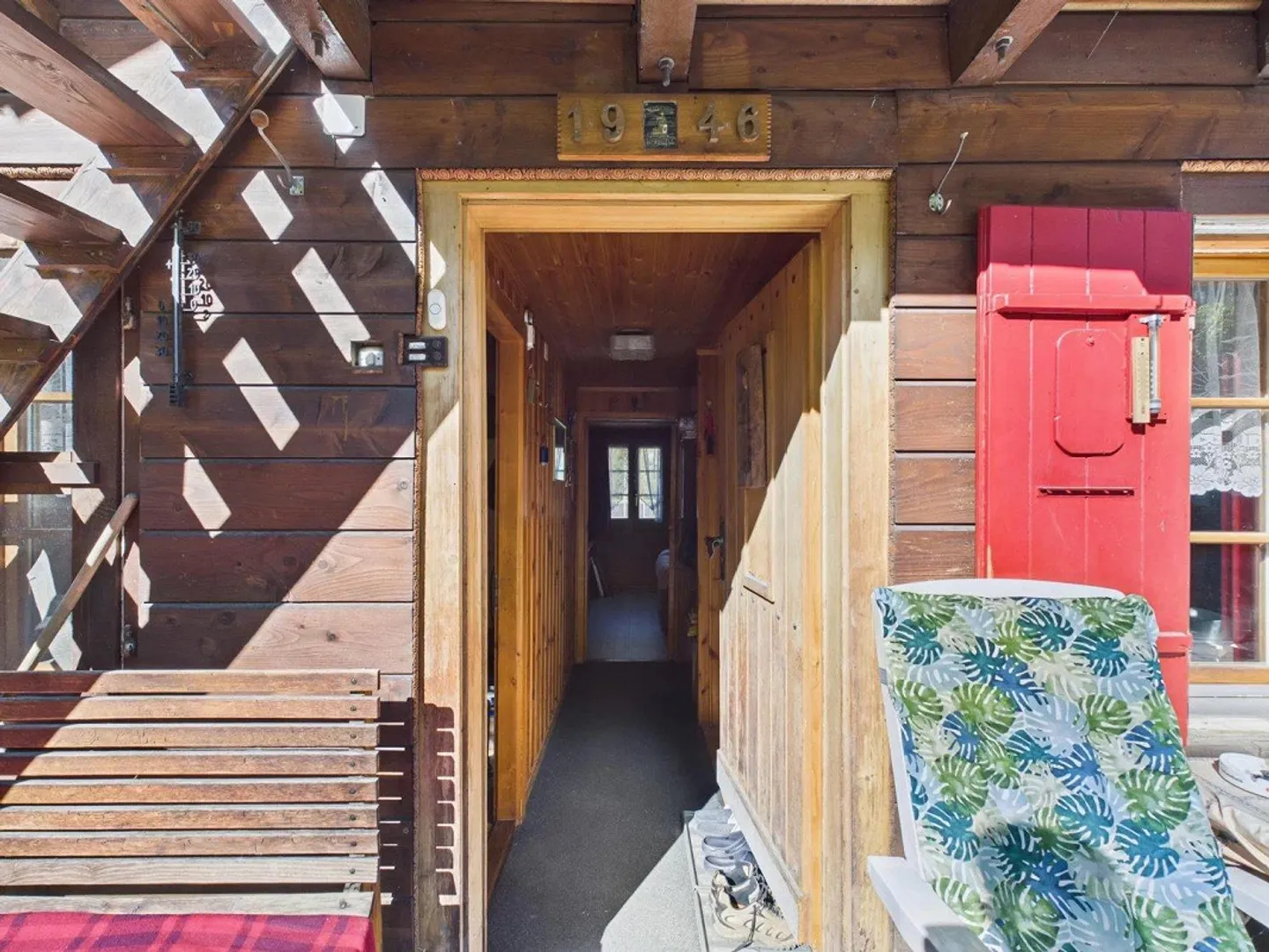 Idyllic House with Workshop and Vines in Eyholz - Photo 3 of 13