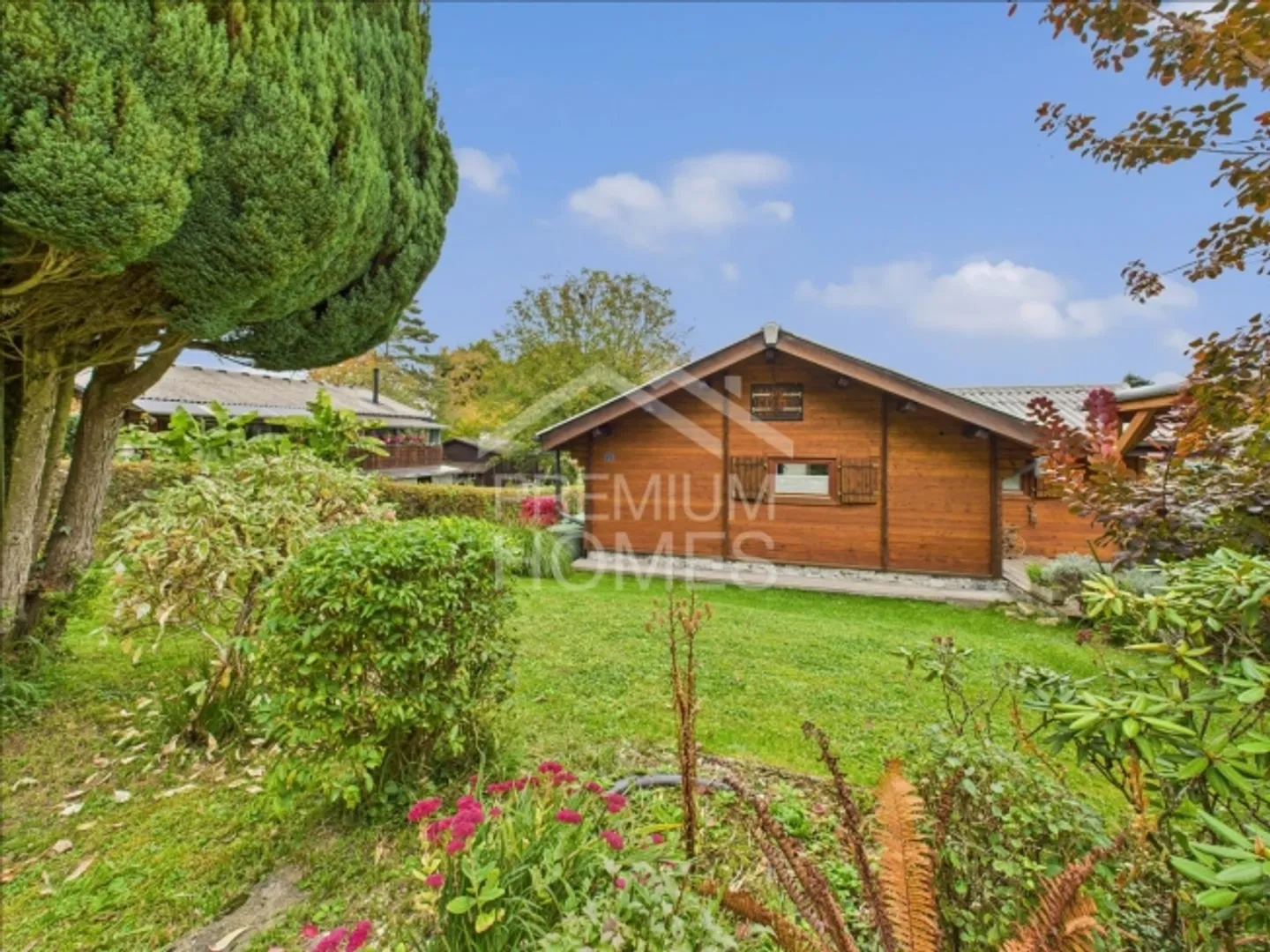 Harmonie zwischen Architektur und Natur - Foto 2 von 4