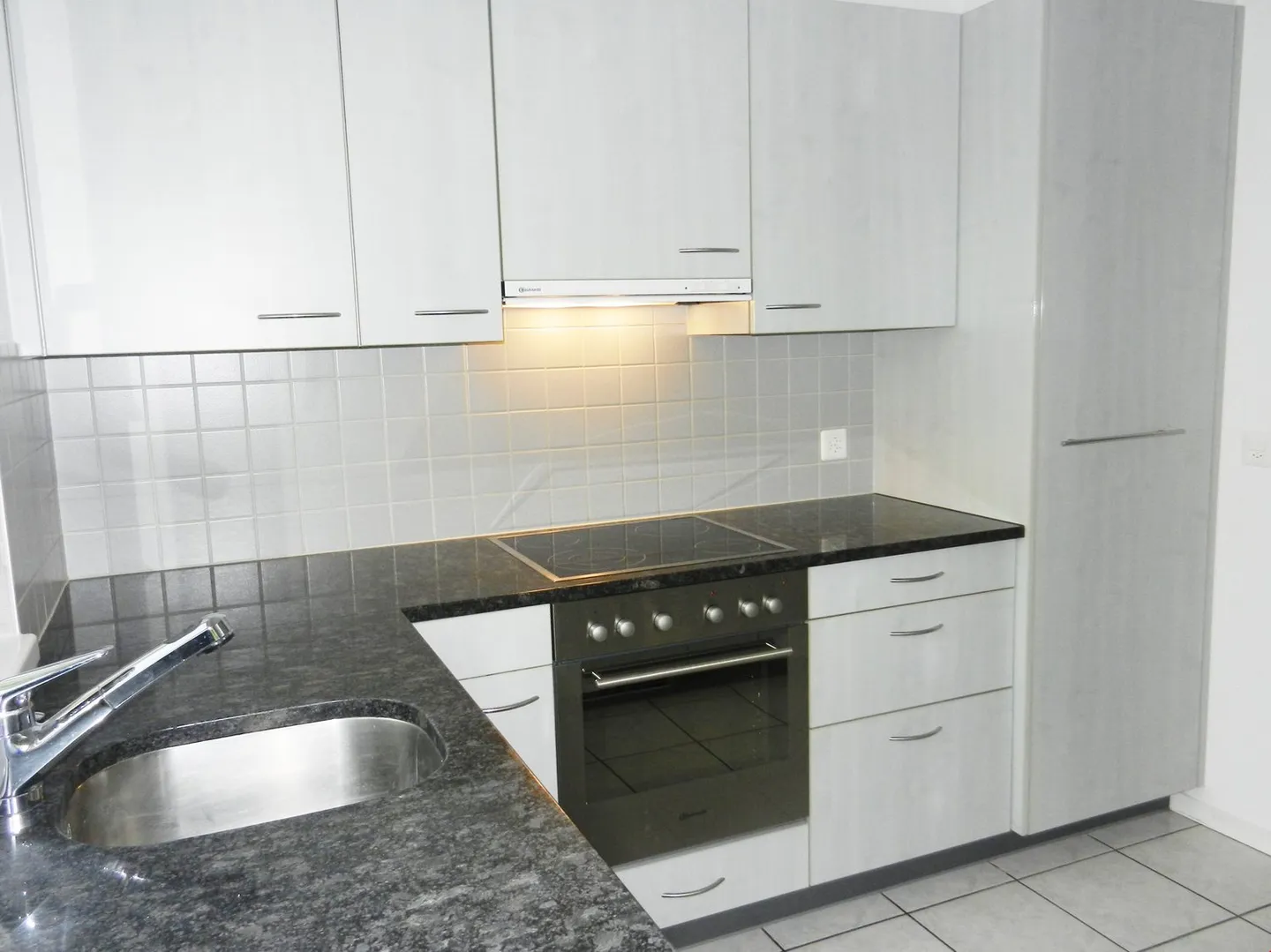 Vivere in una posizione ottimale con giardino - Foto 4 di 10