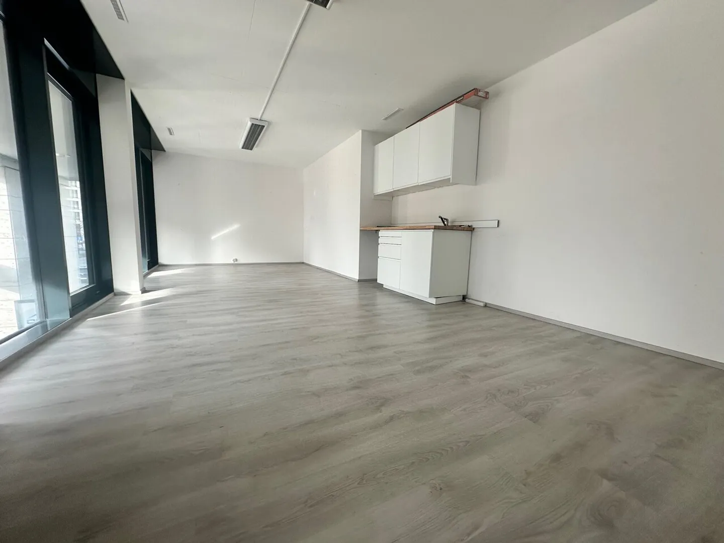 Spazio ufficio moderno vicino alla stazione di Dietikon - Foto 8 di 8