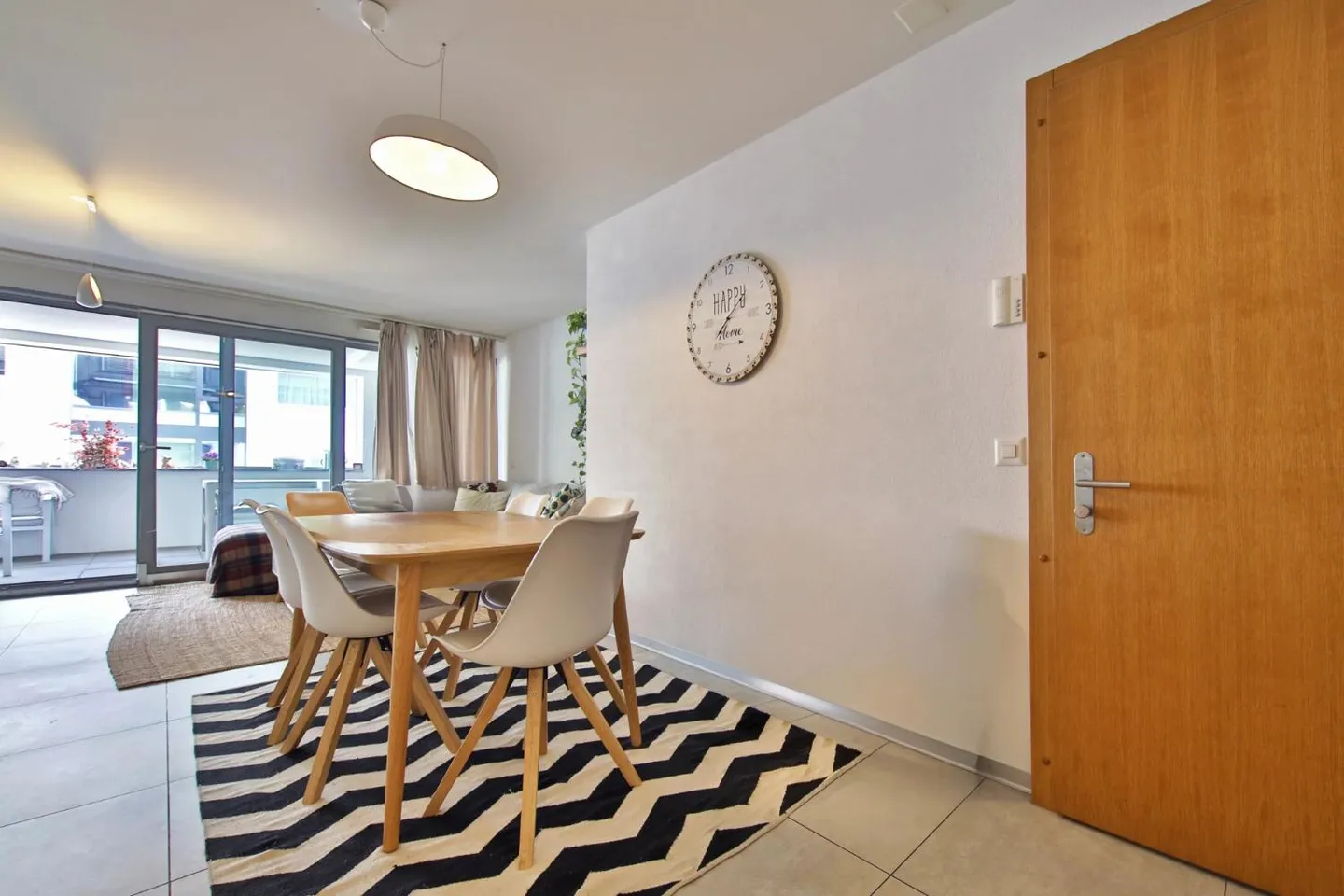 3.5 Room Apartment - Photo 3 of 13