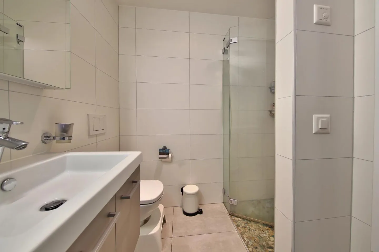 3.5 Room Apartment - Photo 9 of 13