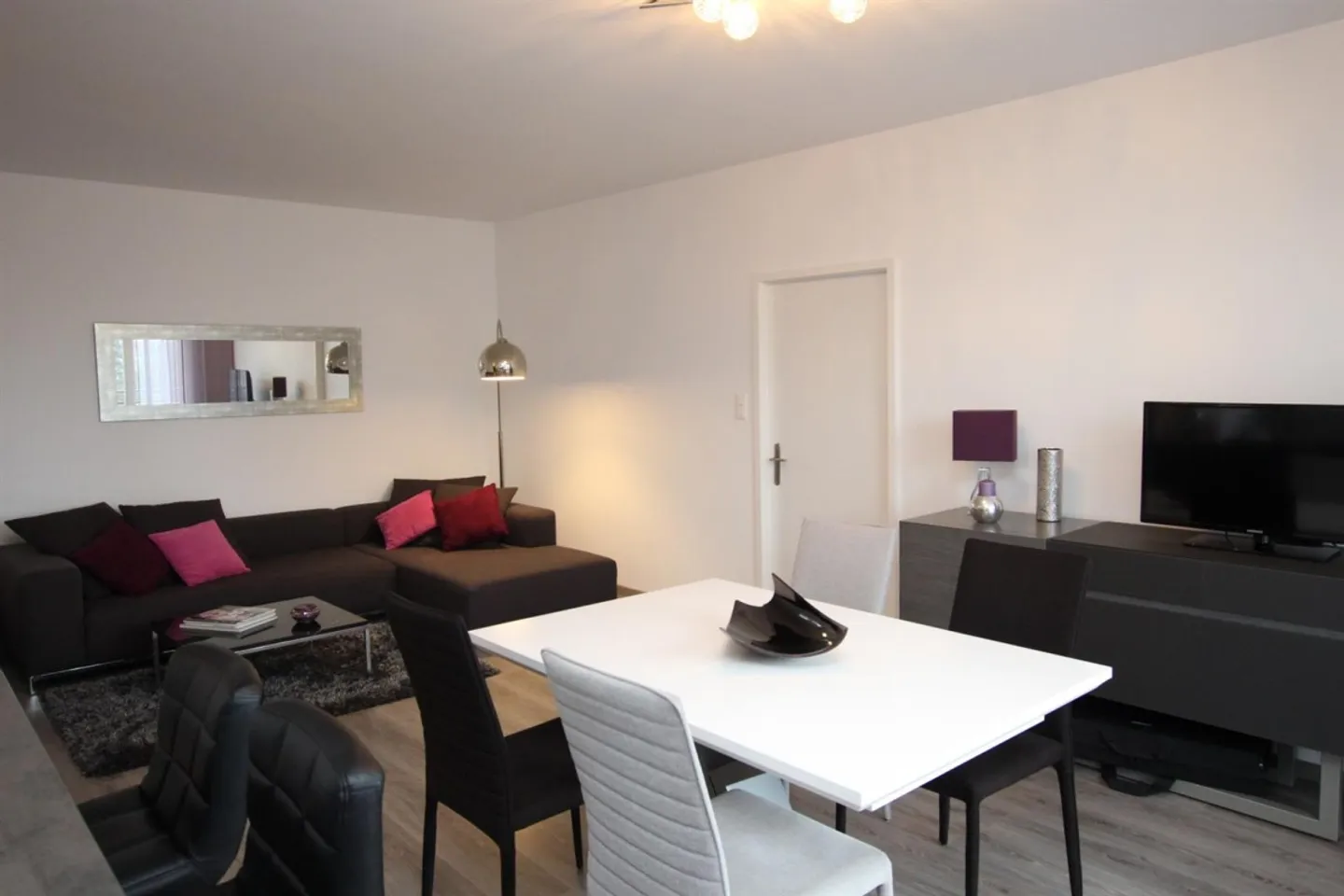 Appartement Meublé Spacieux - Photo 5 sur 6