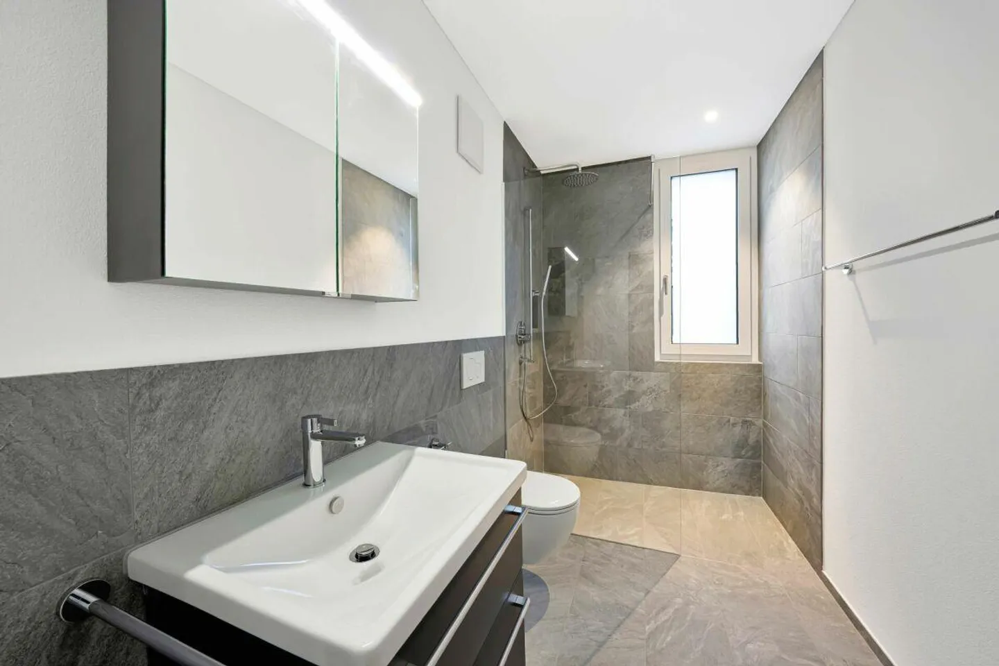 Arrive and feel at home - Stylish 4½-room ground floor apartment - Photo 9 of 14