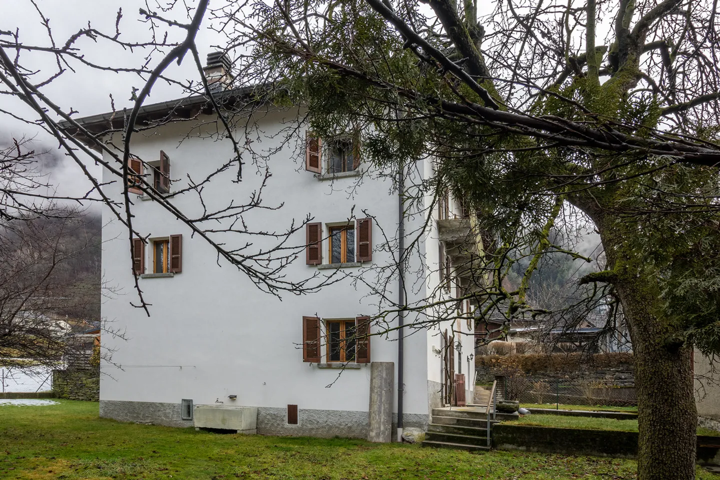 5.5-room property surrounded by nature - Photo 1 of 11