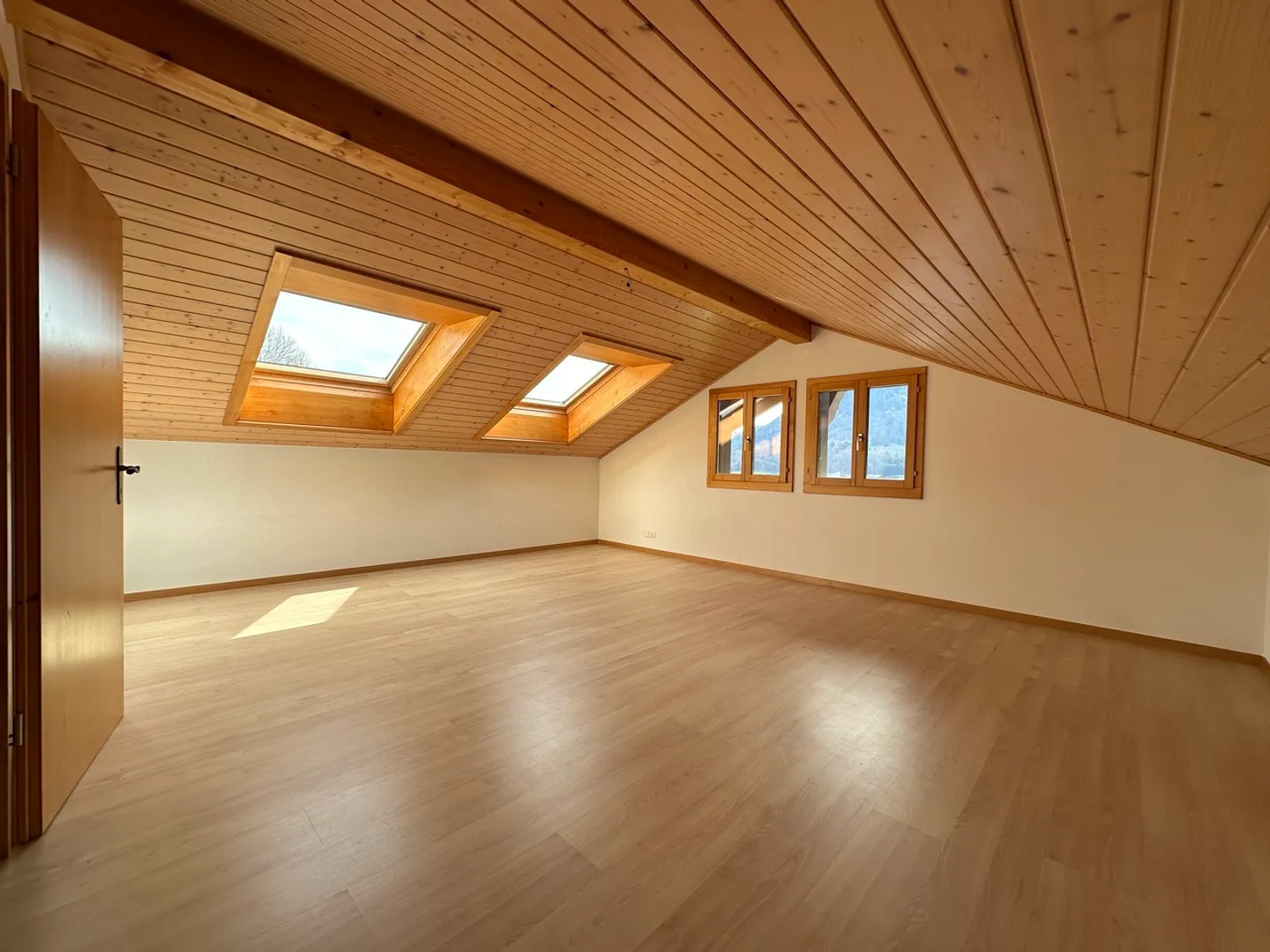 Chalet con 2 appartamenti - Foto 2 di 9