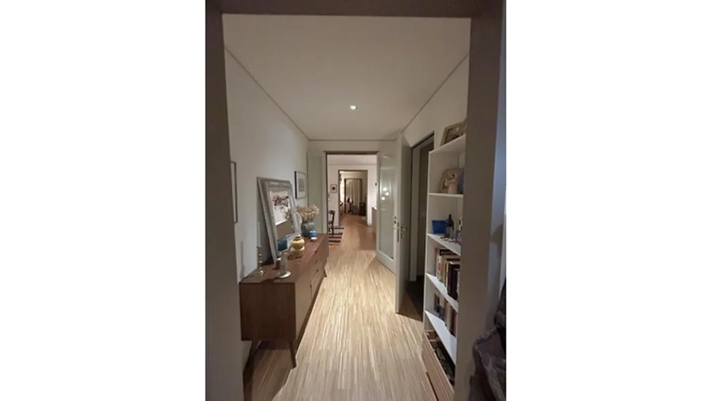APPARTEMENT 3½ PIÈCES À ZURICH - DISTRICT 9 ALBISRIEDEN, MEUBLÉ, TEMPORAIRE - Photo 5 sur 10