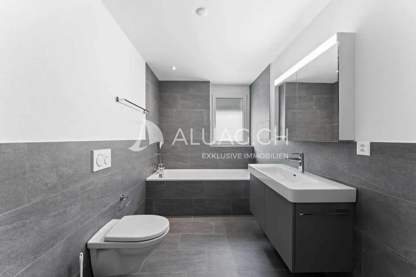 ATTRACTIVE 4.5 ROOMS IN JURA PARADISE - Photo 9 of 11