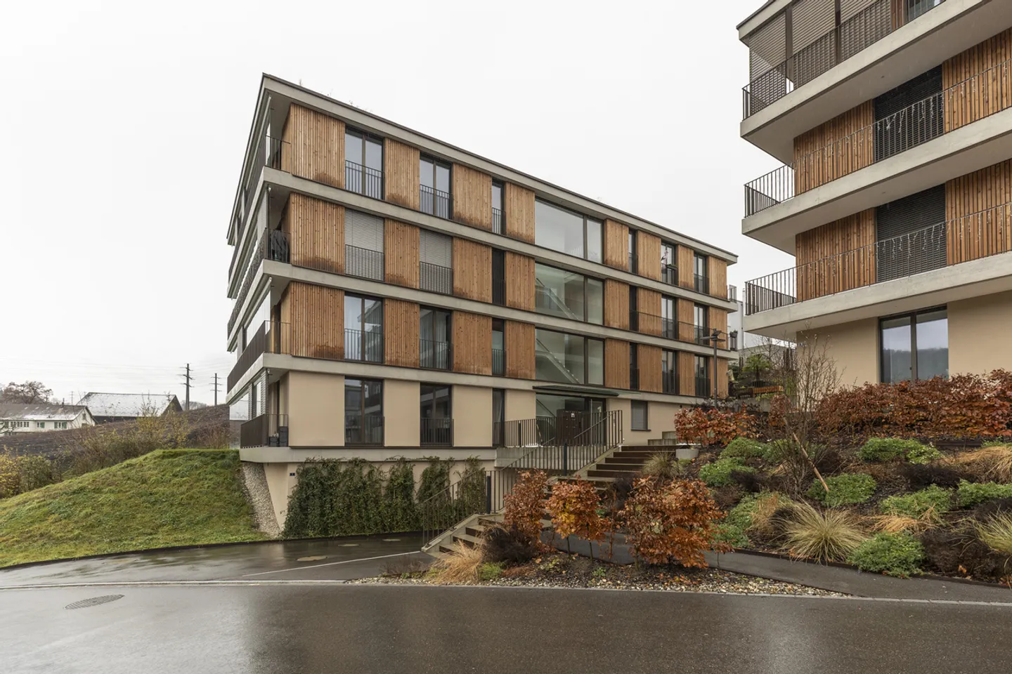 Modern and Stylish Living as a Couple - Photo 7 of 8