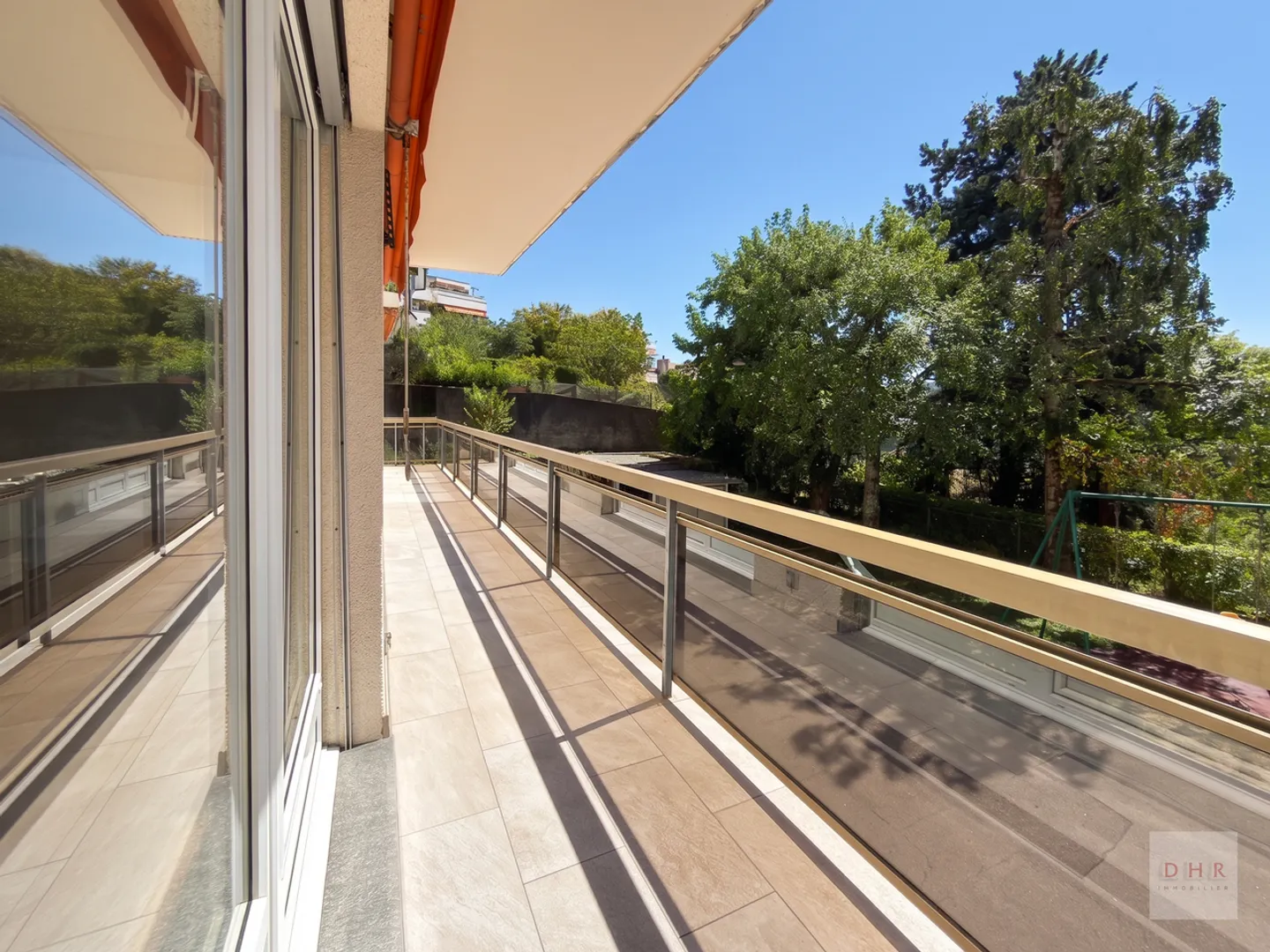 Spacious Apartment in Béthusy - Photo 6 of 14