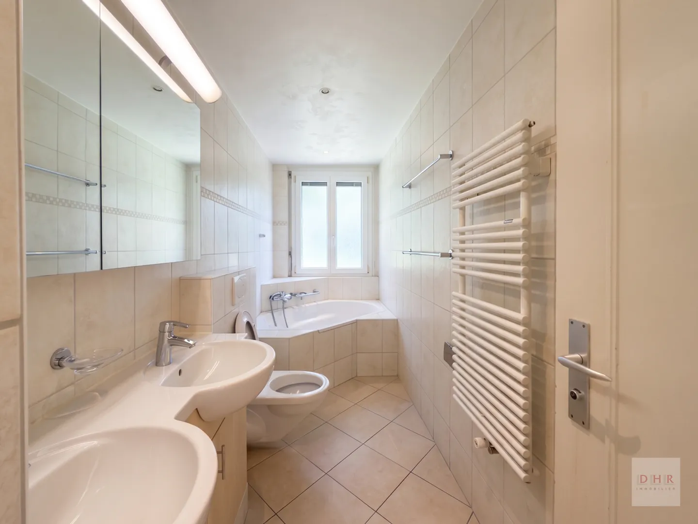 Spacious Apartment in Béthusy - Photo 7 of 14