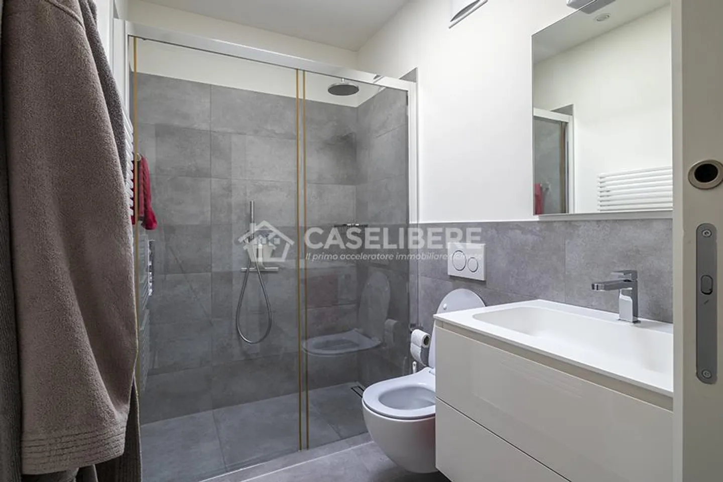 WUNDERBARES HAUS MIT GARTEN IN VAGLIO - Foto 14 von 25