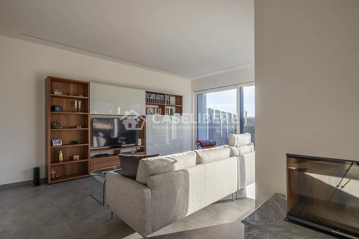 WUNDERBARES HAUS MIT GARTEN IN VAGLIO - Foto 3 von 25