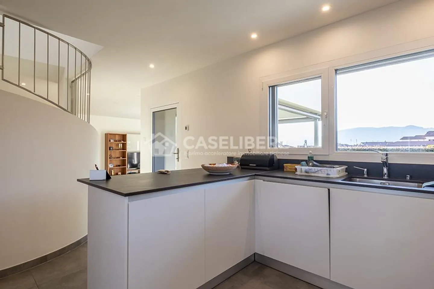 WUNDERBARES HAUS MIT GARTEN IN VAGLIO - Foto 7 von 25