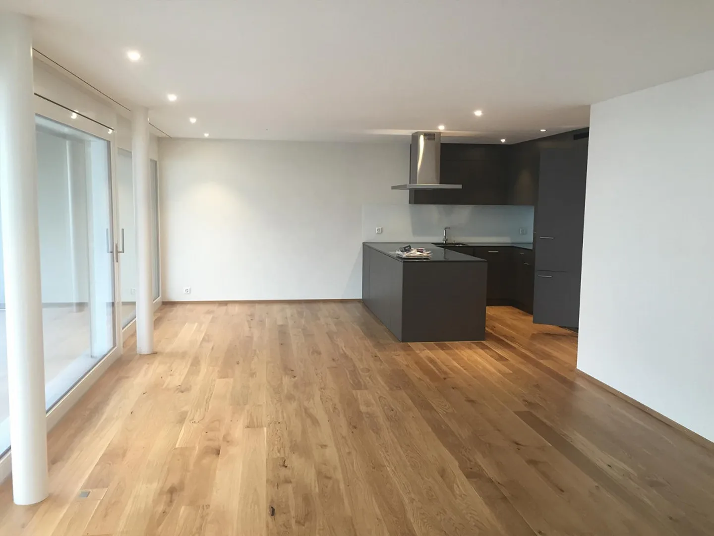 Schöne 5.5 Zimmerwohnung - Foto 2 von 9