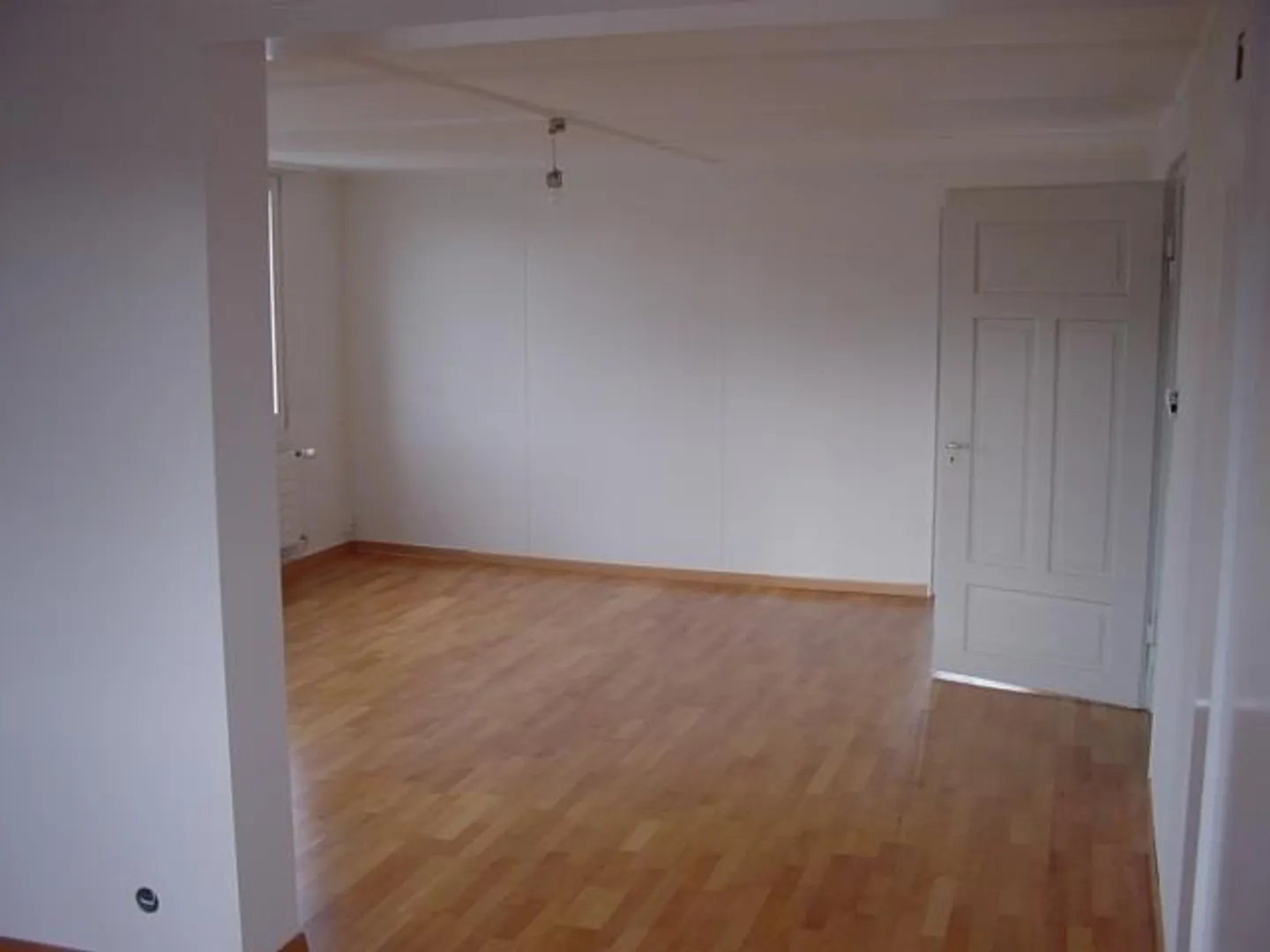 Central, cozy 3½ room attic apartment... - Photo 5 of 10