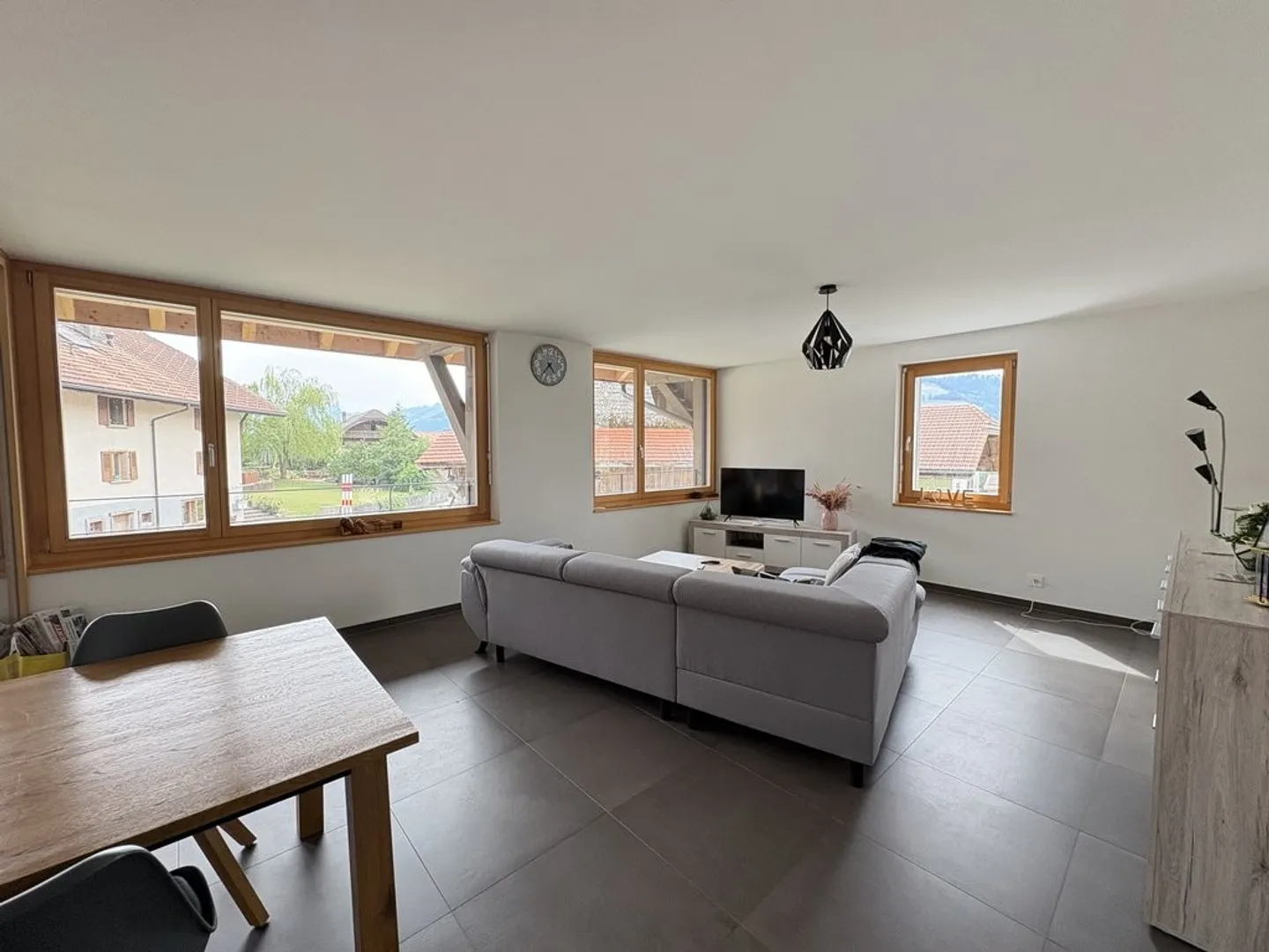 Appartamento 4.5 stanze per 1'960.- CHF/mese inclusi costi aggiuntivi - Foto 4 di 8