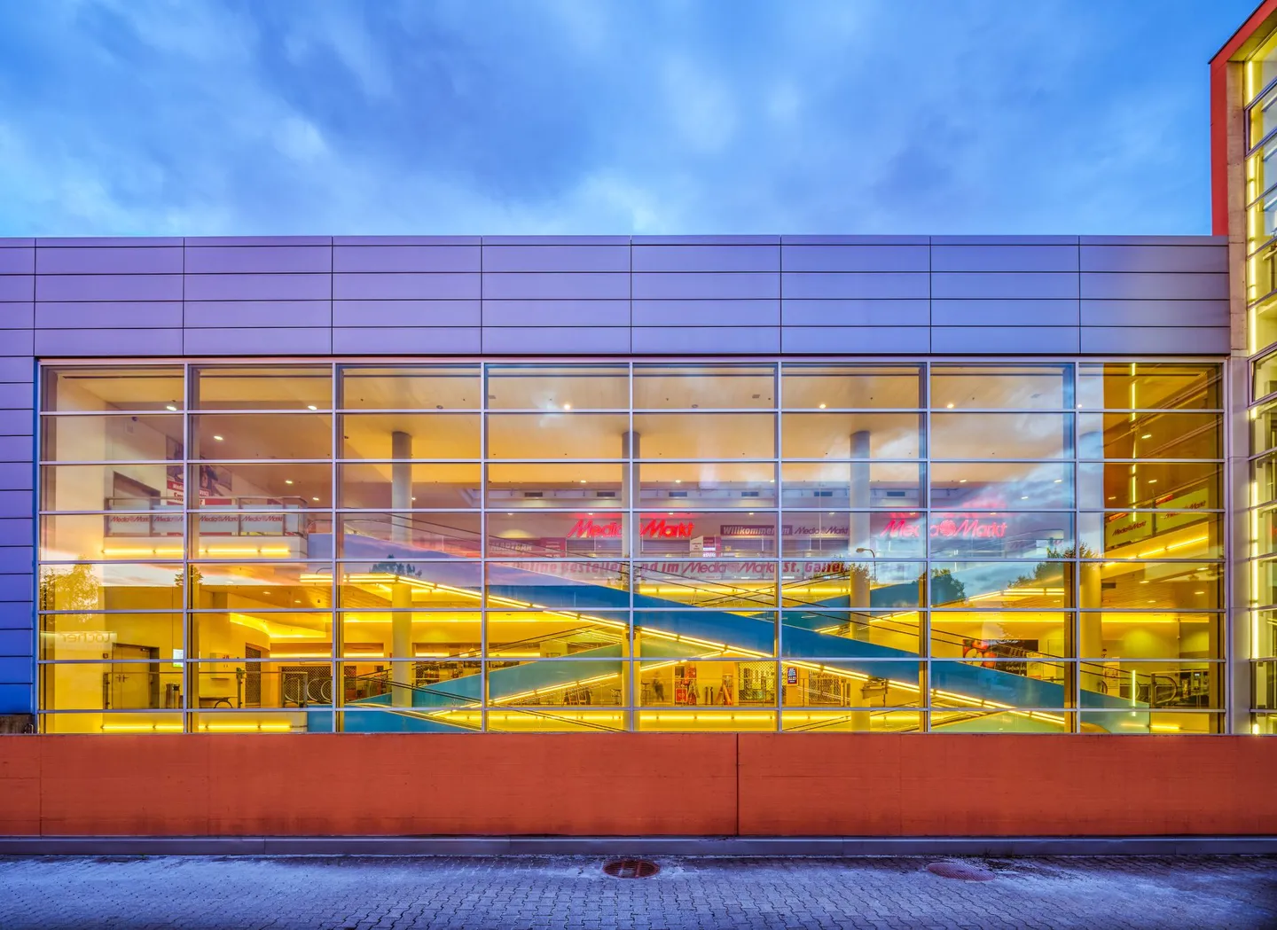 Spazio commerciale ampliato nel Westcenter SG (135 m2) - Foto 3 di 10