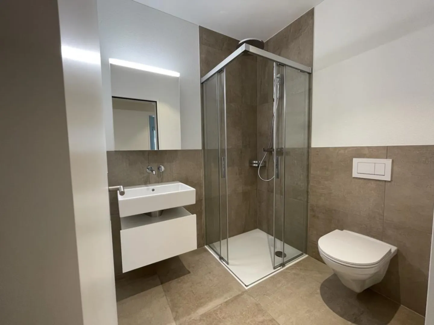 Modern apartment in a quiet location - Photo 8 of 10