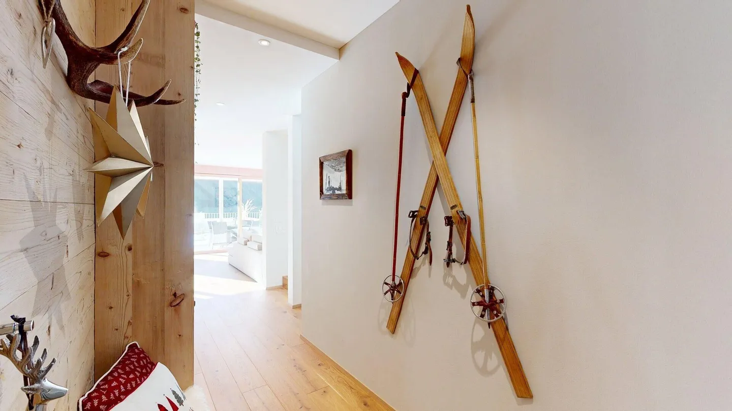 4.5-Room Single-Family House in Sun-Kissed Clavadel - Photo 7 of 28