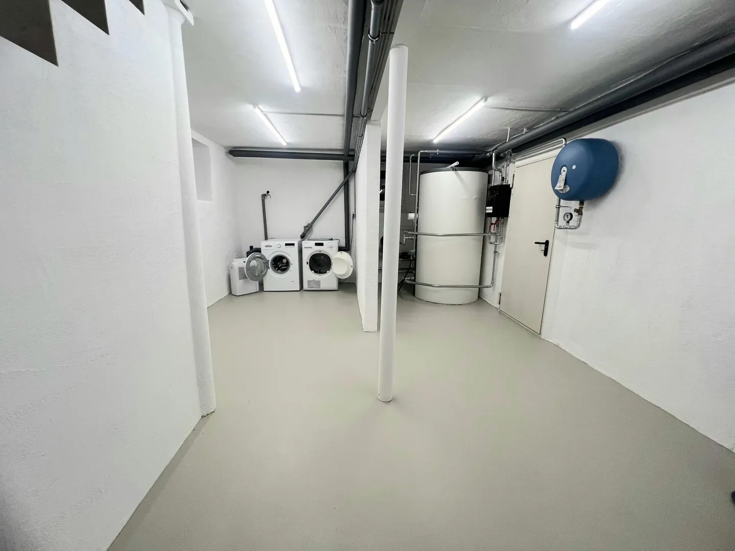 Casa al piano terra di 5,5 stanze con vista panoramica, garage per 3 auto e grande giardino - Foto 16 di 20