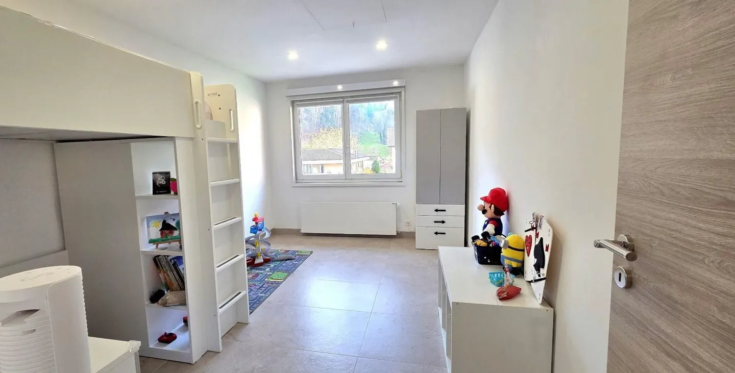 Casa al piano terra di 5,5 stanze con vista panoramica, garage per 3 auto e grande giardino - Foto 9 di 20