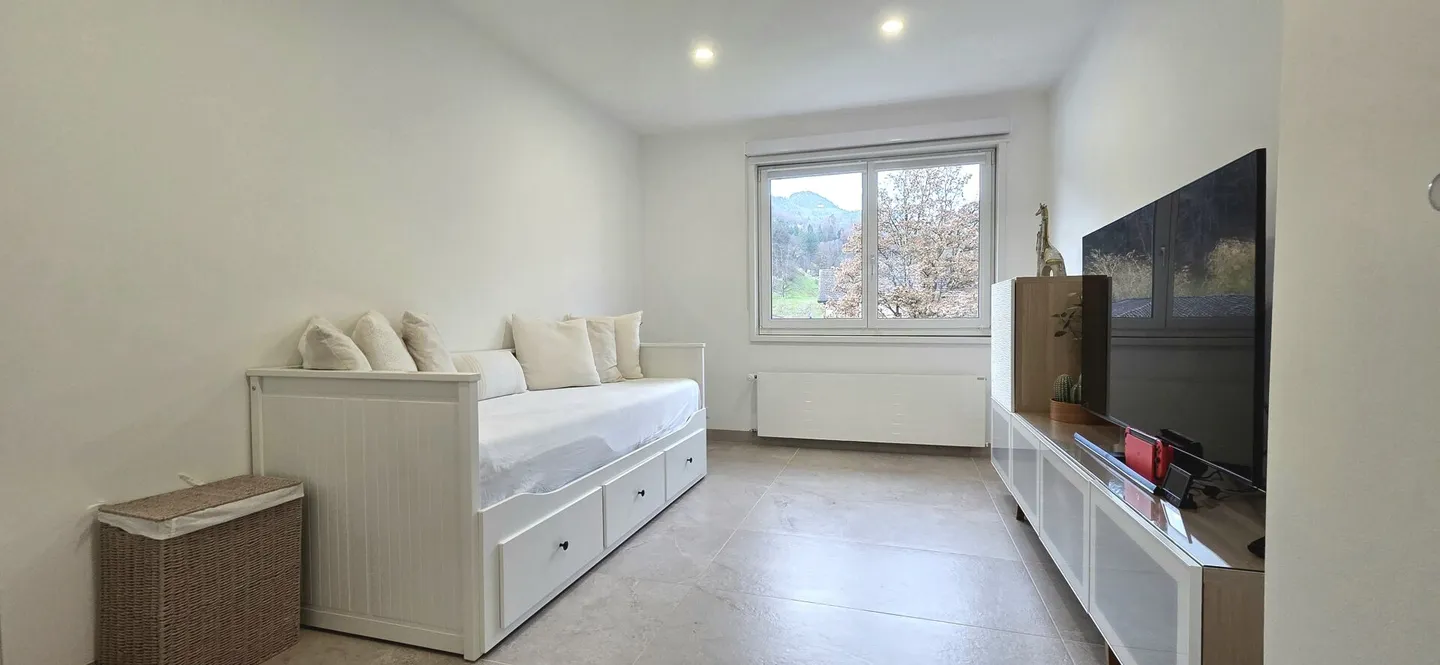 Casa al piano terra di 5,5 stanze con vista panoramica, garage per 3 auto e grande giardino - Foto 10 di 20