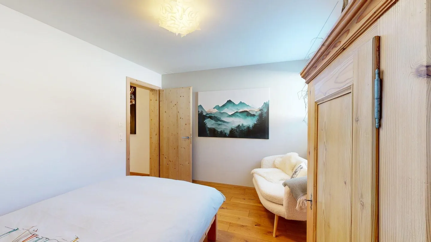 4.5-Room Single-Family House in Sun-Kissed Clavadel - Photo 12 of 28