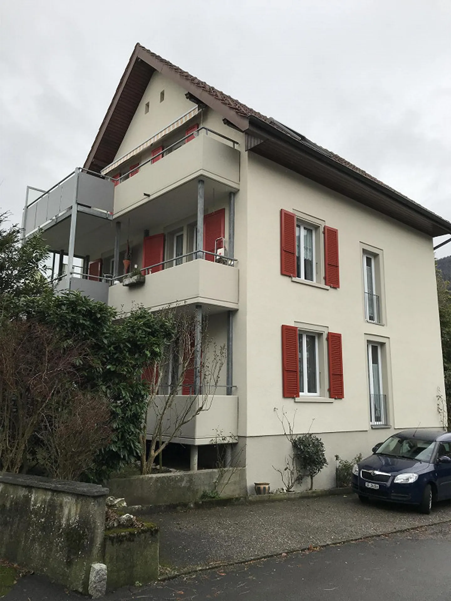 Appartement 3 pièces confortable dans une petite maison multifamiliale - Photo 1 sur 7