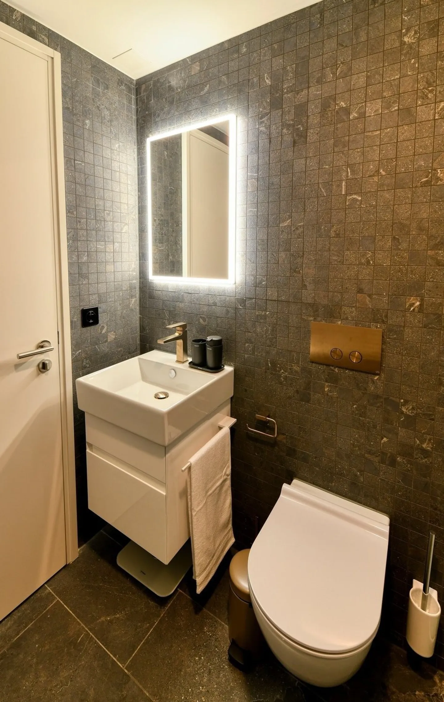 Appartement meublé exclusif dans la Villa Felsenau à Hergiswil au bord du lac - Photo 12 sur 18