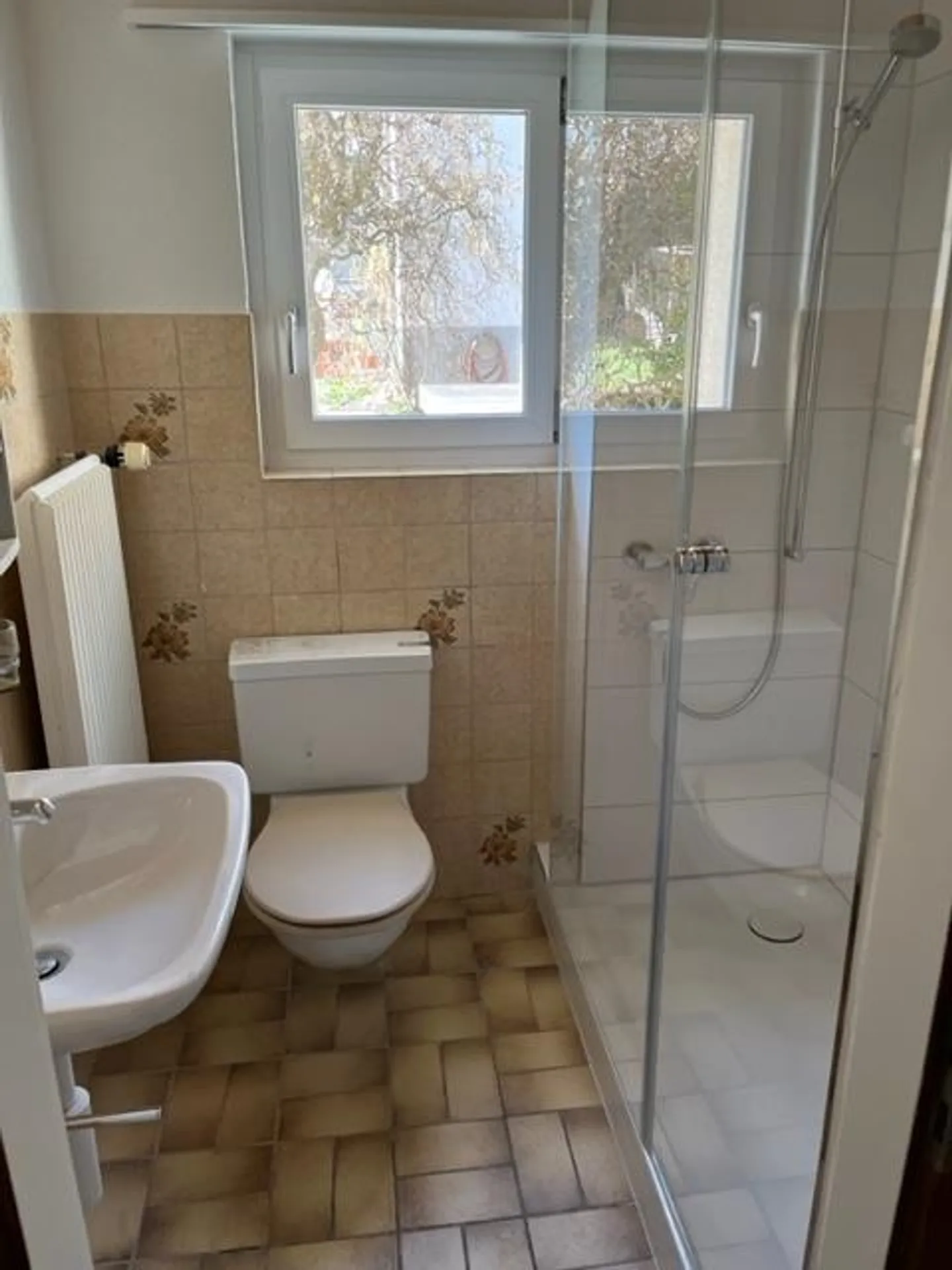 Appartement 3 pièces confortable dans une petite maison multifamiliale - Photo 4 sur 7