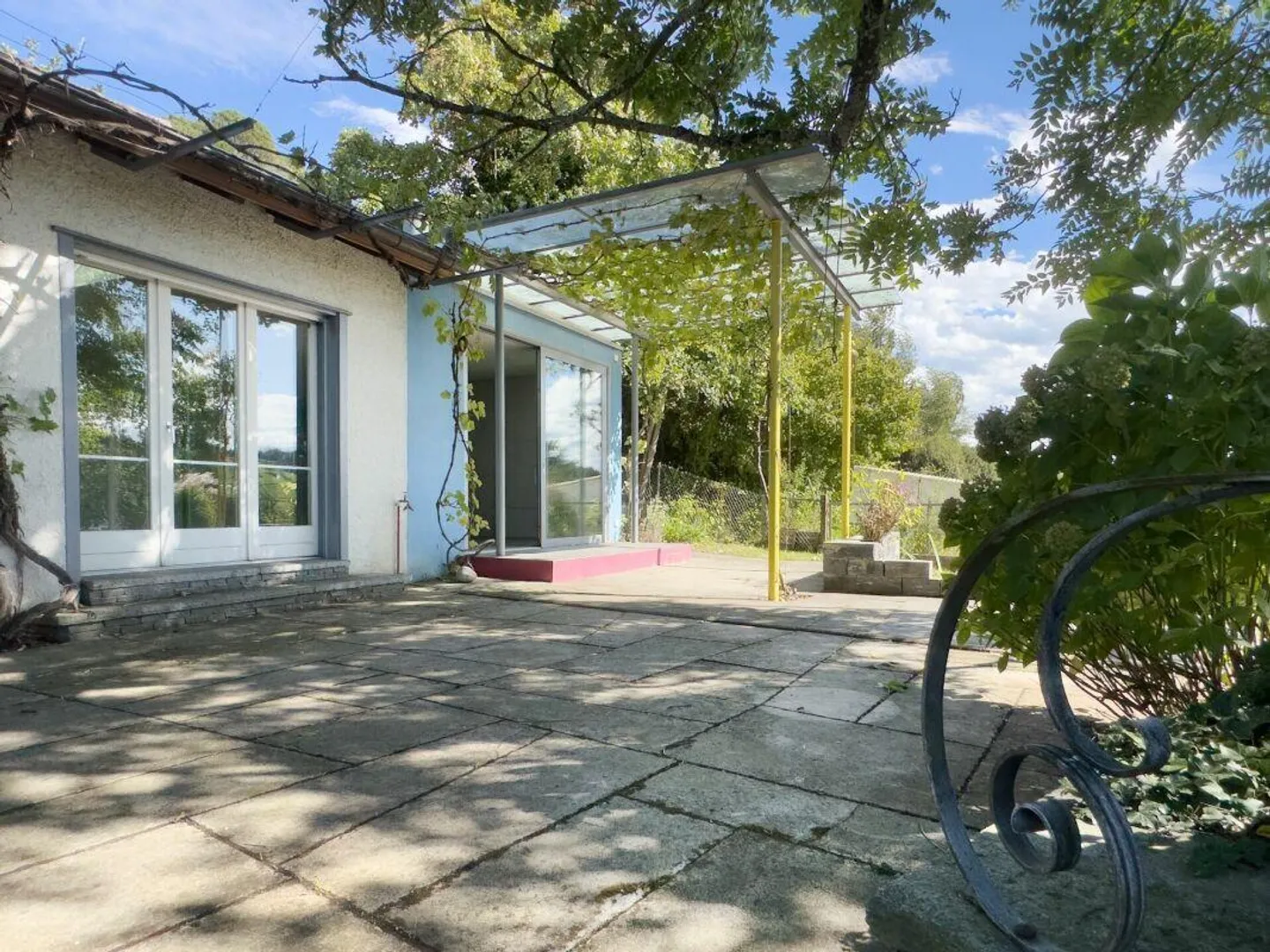 Maison individuelle de 8,5 pièces avec appartement séparé dans un emplacement magnifique à Worb - Photo 12 sur 29