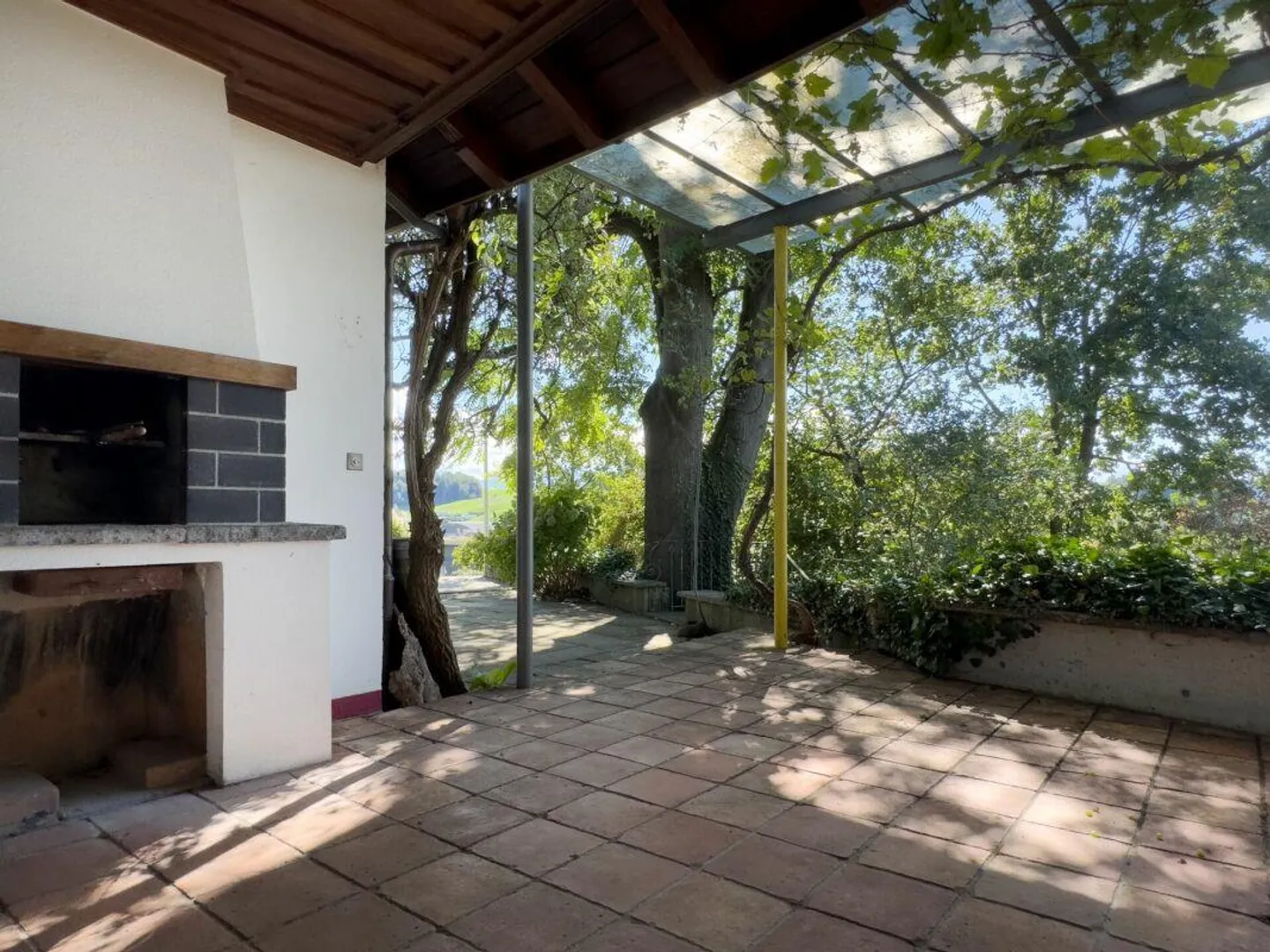 Maison individuelle de 8,5 pièces avec appartement séparé dans un emplacement magnifique à Worb - Photo 16 sur 29